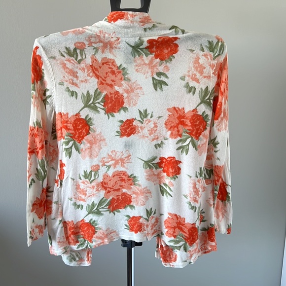 Floral Print Cardigan - Picture 2 of 4